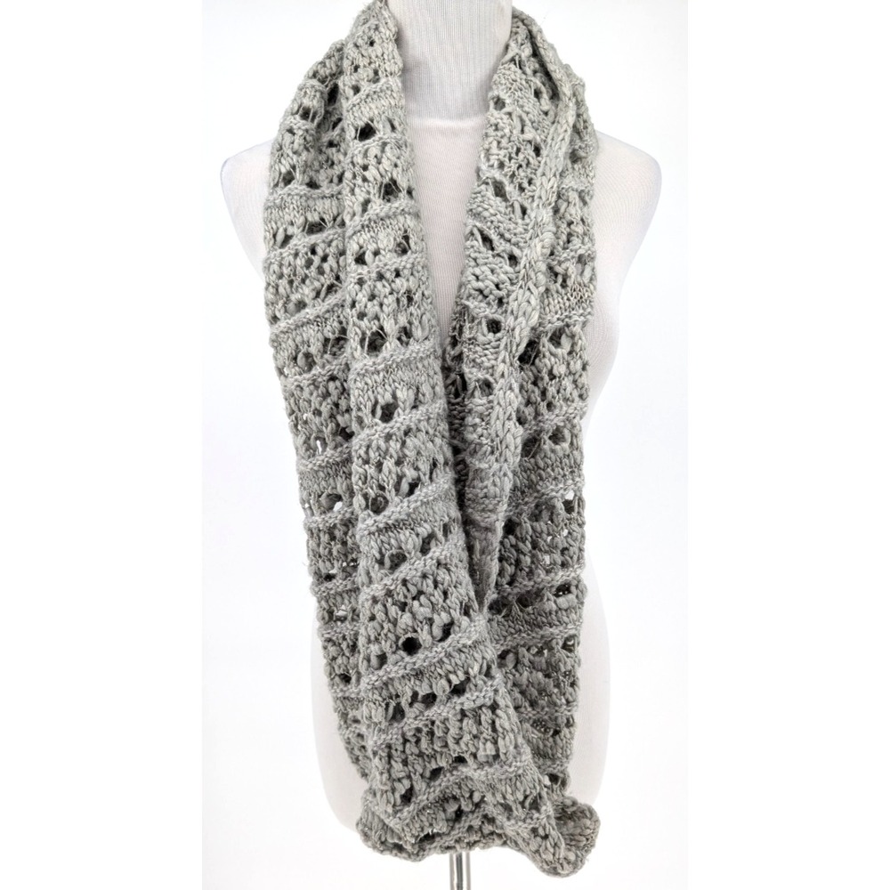 Y2K American Eagle Gray Silver Metallic Infinity Scarf Open Weave Knit Cozy Boho